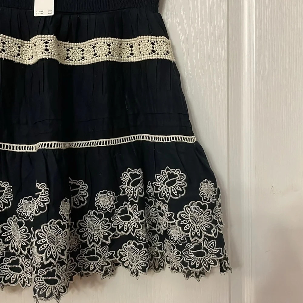 NWT Anthropologie Boho Embroidered Lace Mini Skirt in Black/Noir Size XS - Picture 2 of 8